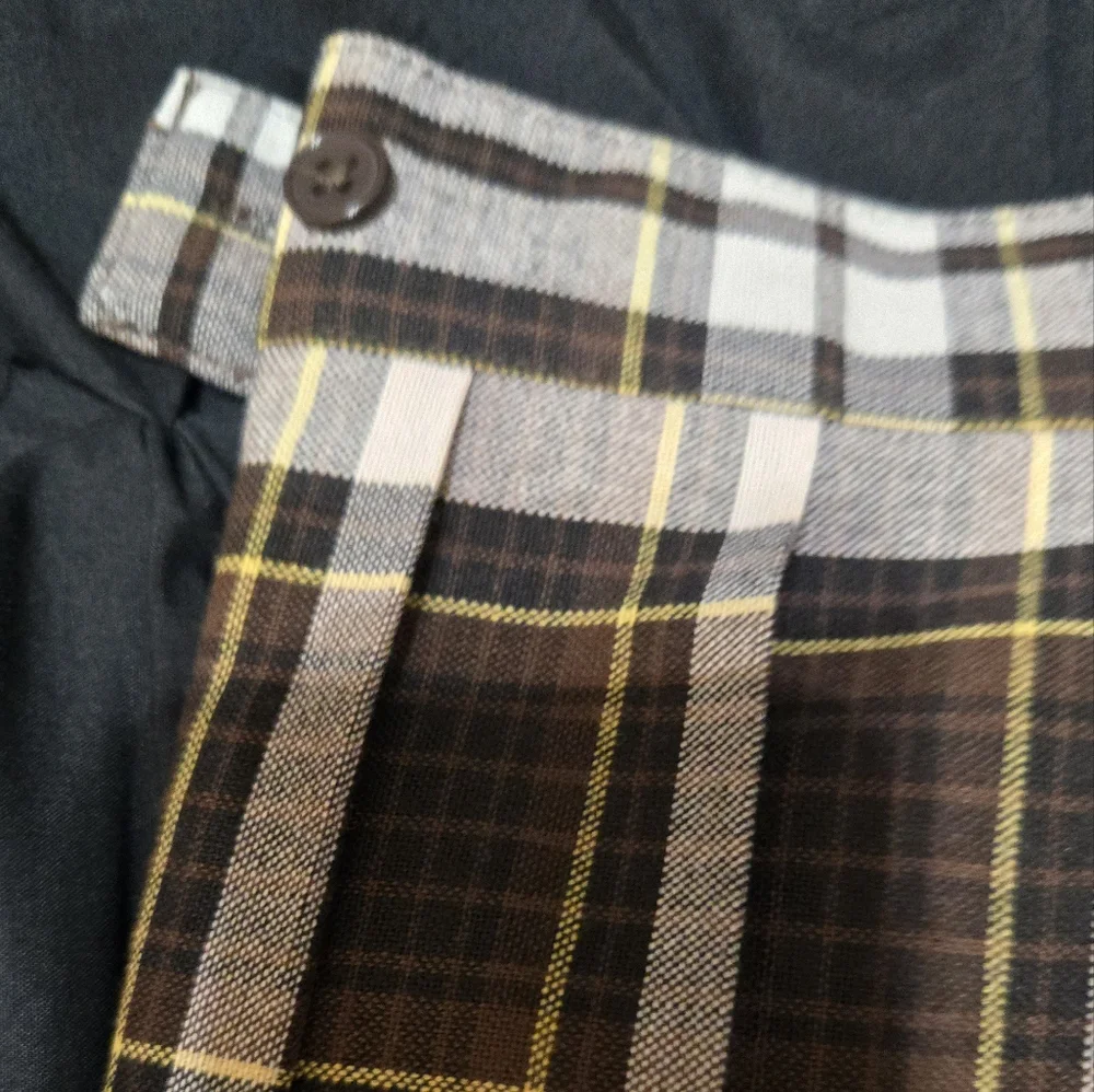 Plaid Pleated Skirt - Brown and Cream - Picture 4 of 5